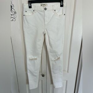 Free People White Skinny Distressed Jeans Size W27